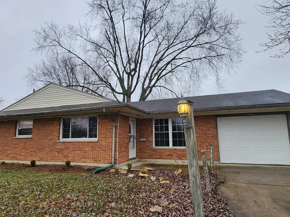 2074 Triumph Dr, Fairborn, OH 45324