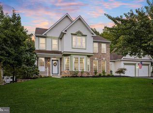 820 Caren Dr, Sykesville, MD 21784