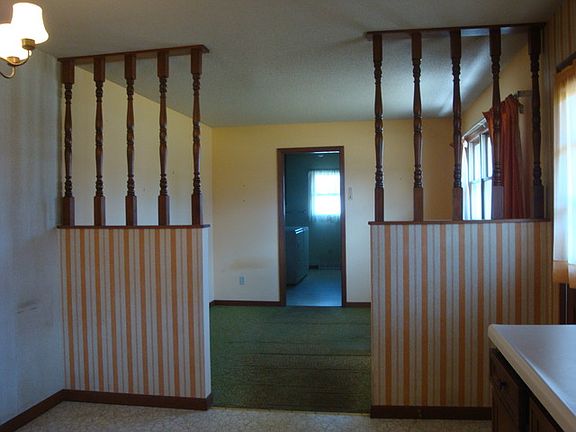 2nd image of 527 N 4th St