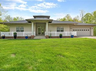 213 Schneiders Crossing Rd NW, Dover, OH 44622