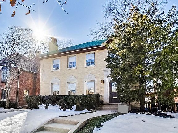 3rd image of 1013 N Belleforte Ave