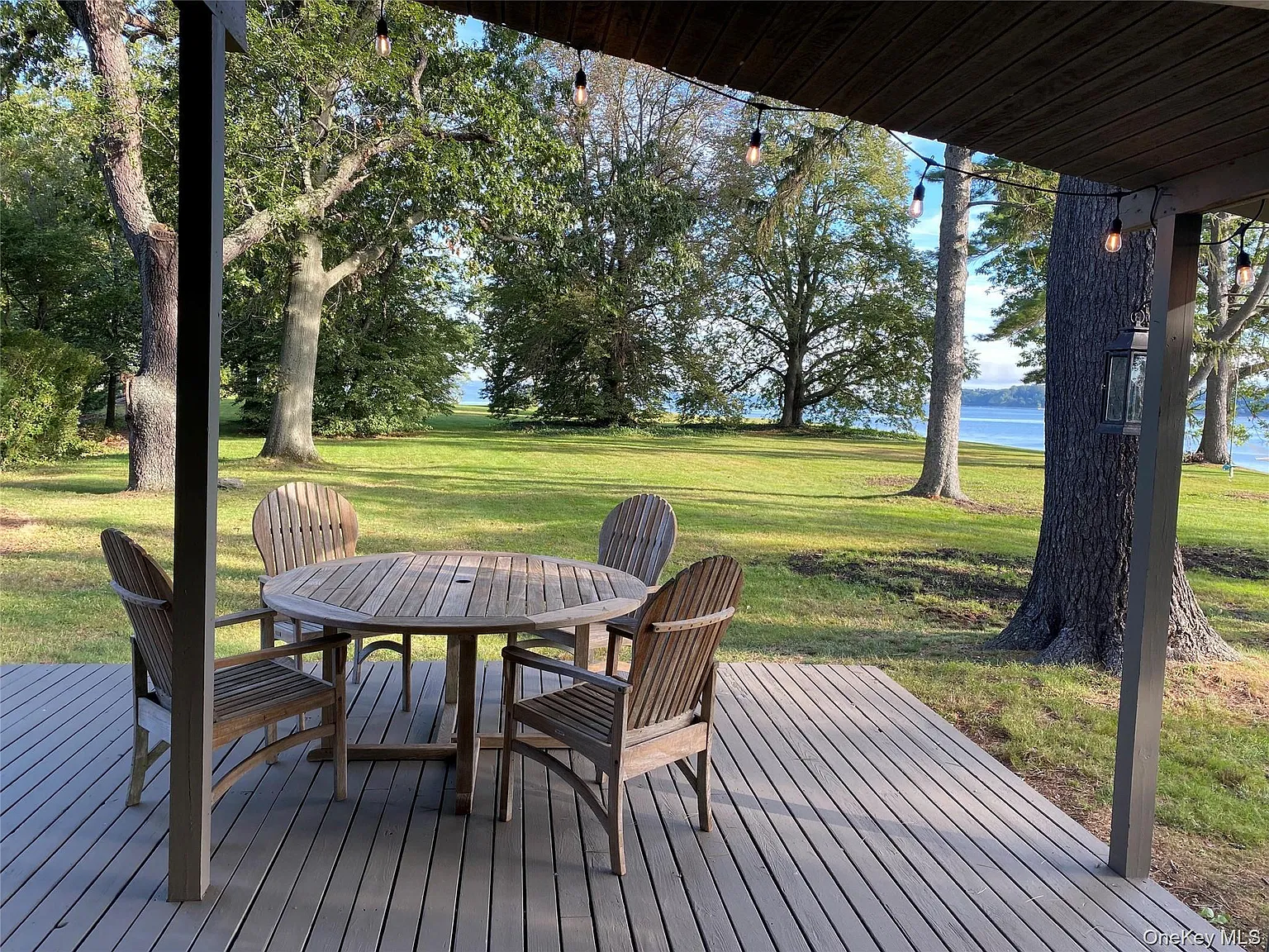 2 bed, 1.0 bath, 900 sqft, $5,750 — Photo 1
