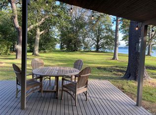 328 Centre Island Rd, Oyster Bay, NY 11771