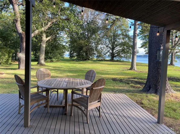 328 Centre Island Rd, Oyster Bay, NY