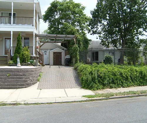 327 New Bedford Rd #COTTAGE Photo 1