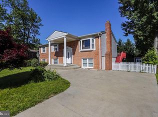 13203 Kurtz Rd, Woodbridge, VA 22193