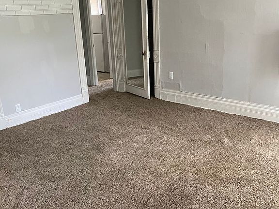 4th image of 417 N 49th St #4