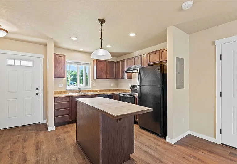 1671 E Horsehaven Ave #1 — Photo 2