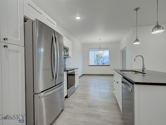 5th image of 1160B Samantha Ln