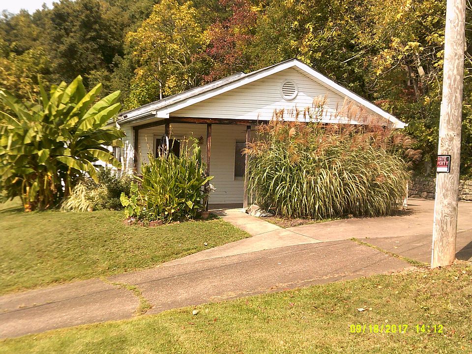 1st image of 200 Sunset Dr
