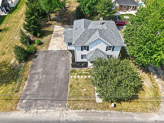 3rd image of 448 N Chew Rd