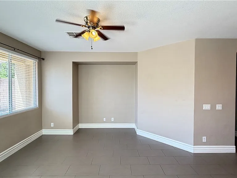 7269 Fountain Village Ave — Photo 17