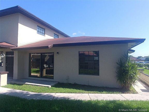 4th image of 4605 SW 139th Ct #811-A