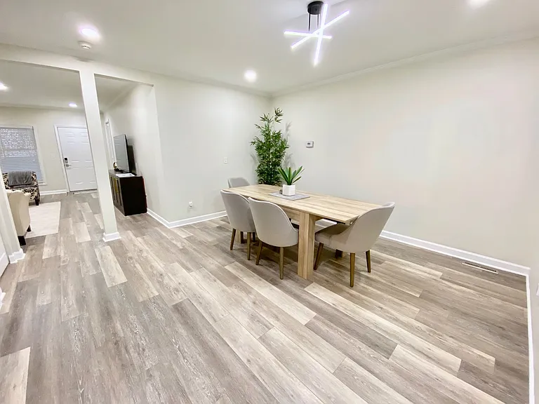 233 N Main St #403 — Photo 7