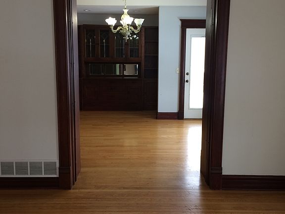 Living Room Towards Dining 