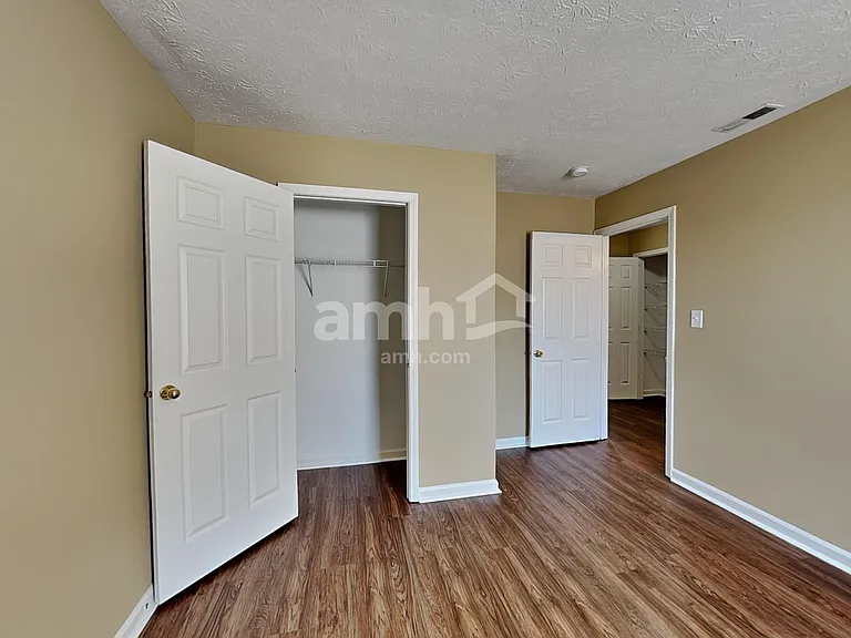 5666 Congressional Pl — Photo 13
