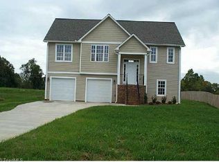 229 Charleston Rdg, Mocksville, NC 27028