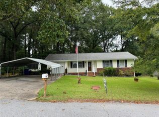 857 Pine Shadow Ln, Winder, GA 30680