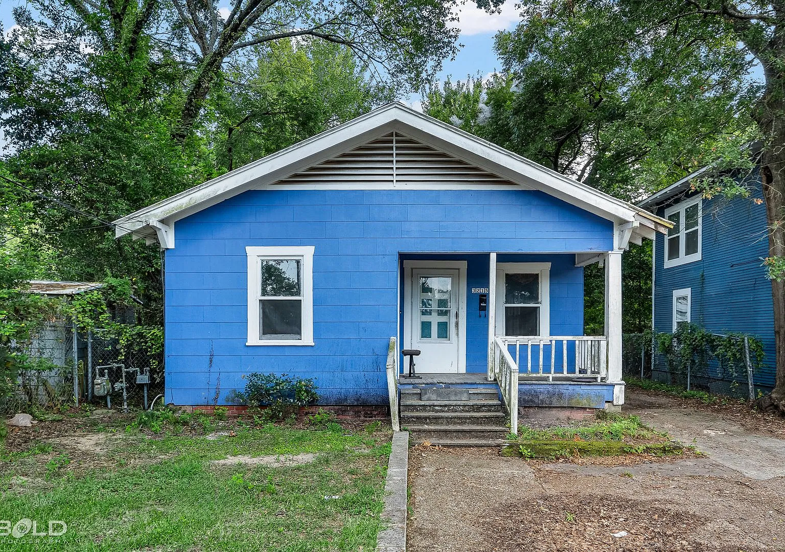 Spacious 3-Bedroom Home with Covered Porches in Shreveport — Photo 2