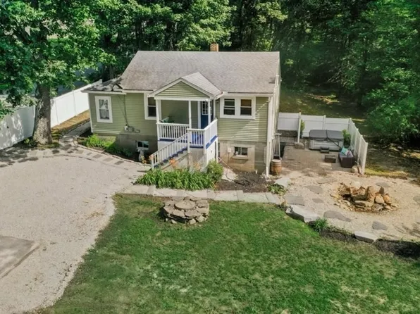 35 Old Oxford Rd, Charlton, MA 01507
