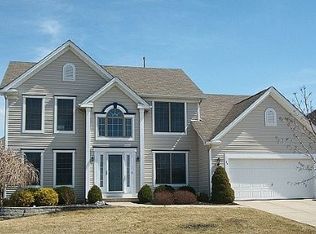 34 Olde Ivy Dr, Buffalo, NY 14221