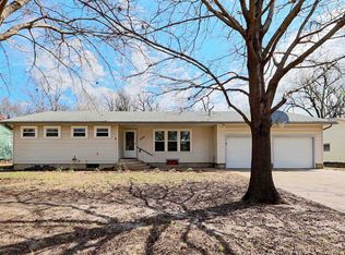 2310 Rosewood Ave, North Newton, KS 67117