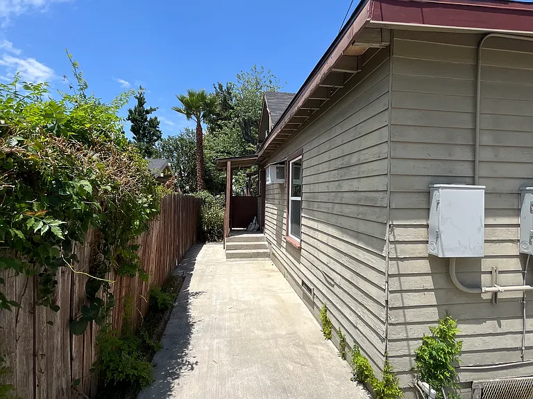 606 N Marguerita Ave — Photo 22