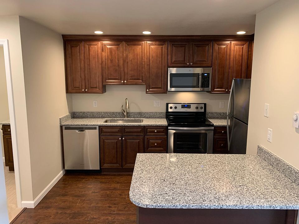 1st image of 18235 73rd Ave NE #9