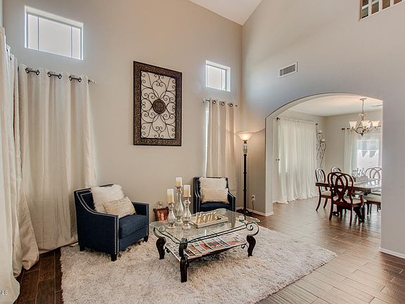 4th image of 1539 E Cassia Ct