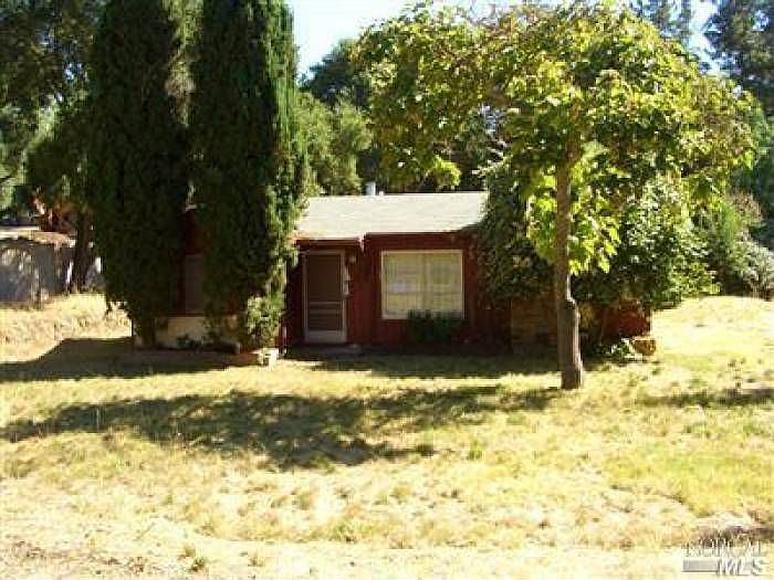 1st image of 5215 Country Ln