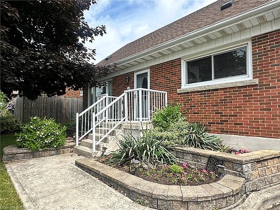 5th image of 129 Broker Dr