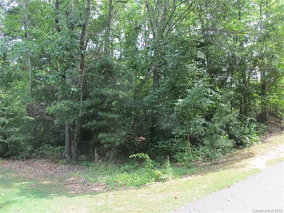 2nd image of 1007 Palomino Ln
