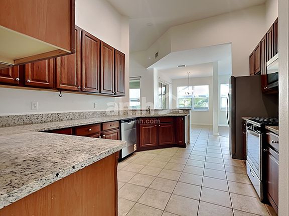 3rd image of 6226 Bridgevista Dr