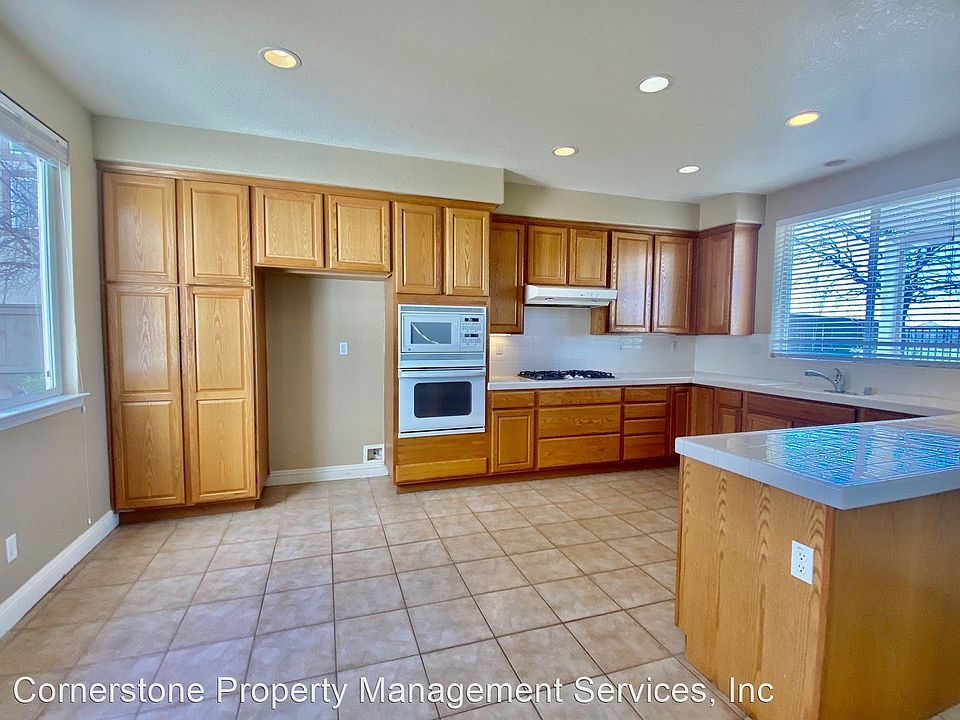 1st image of 1393 Haddington Dr