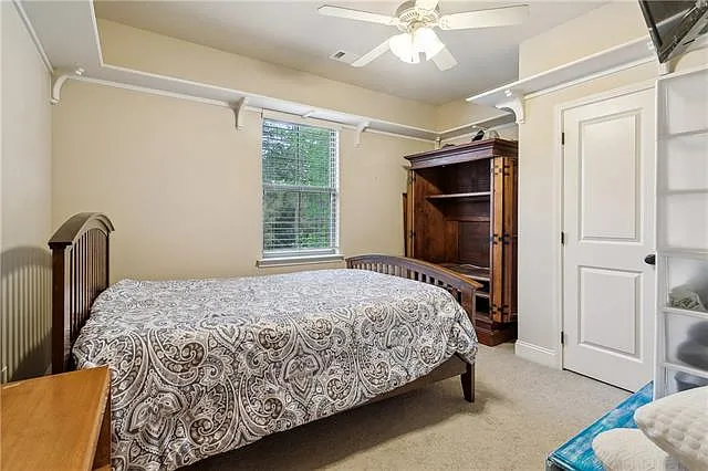 18313 Cusachs Dr — Photo 10