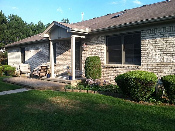 2nd image of 41840 King Edward Ct
