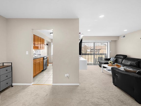 3rd image of 6820 Joliet Rd APT 11