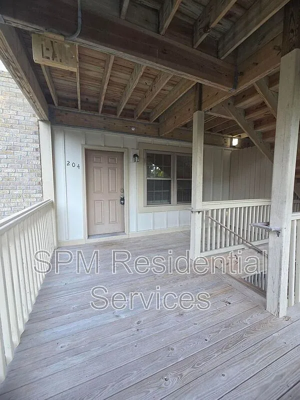 2 bed, 2.0 bath, 895 sqft, $1,495 — Photo 1