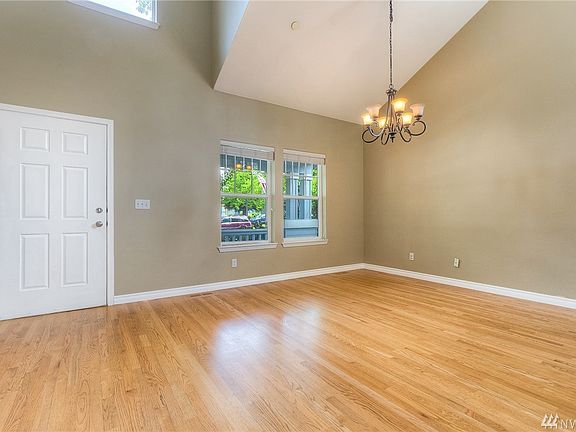 2nd image of 1725 Palisade Blvd