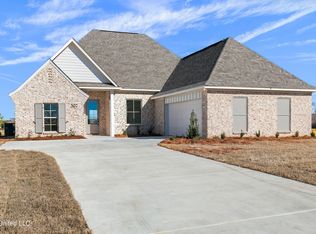 502 Portner Way Dr, Canton, MS