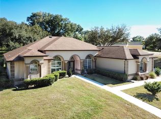 3942 Oak Pointe Dr, Lady Lake, FL 32159