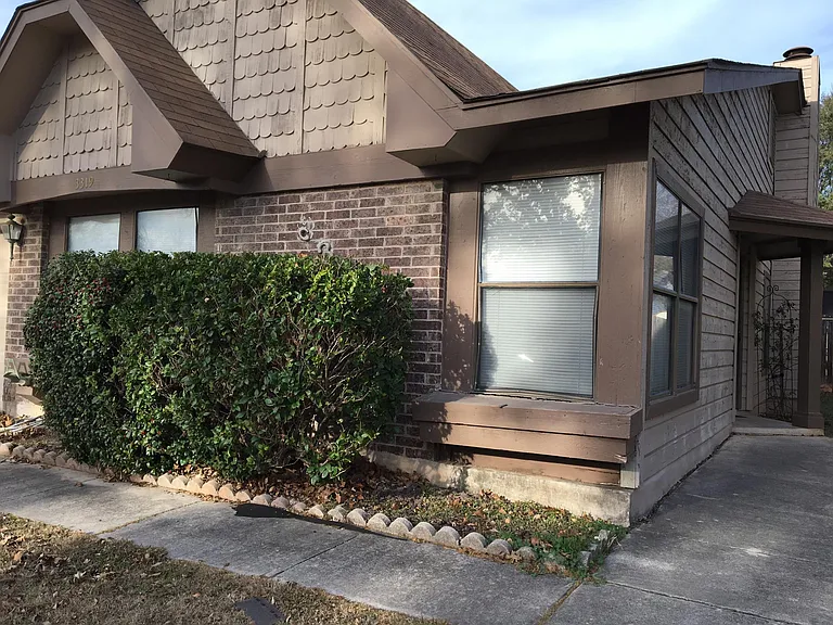 Side of house by front foor