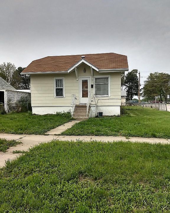 1st image of 1203 W 11th St