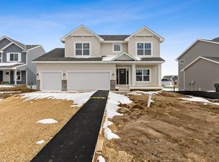 7612 Waverly Ave, Shakopee, MN 55379