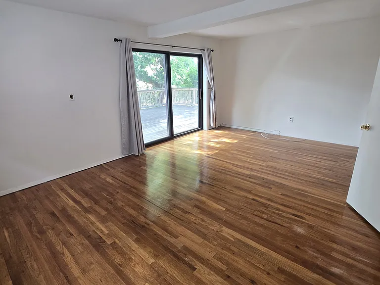 90 Harvey Ave #1 — Photo 10