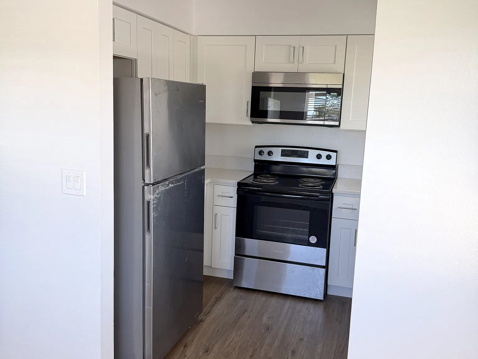 2 bed, 1028 sqft, $1,900 — Photo 3