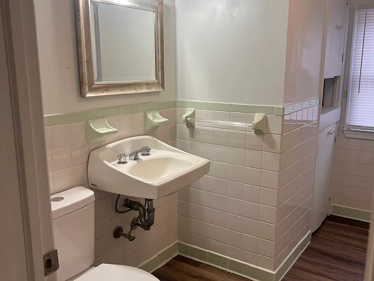 11770 Charles St — Photo 19