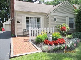 43 Wildwood Dr, Youngstown, OH 44512