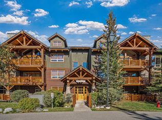 104 W Armstrong Pl #112, Canmore, AB T1W 3L5