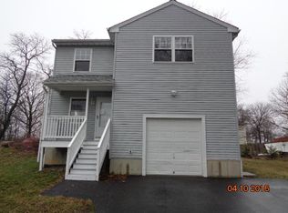 35 Seltsam St, Bridgeport, CT 06606